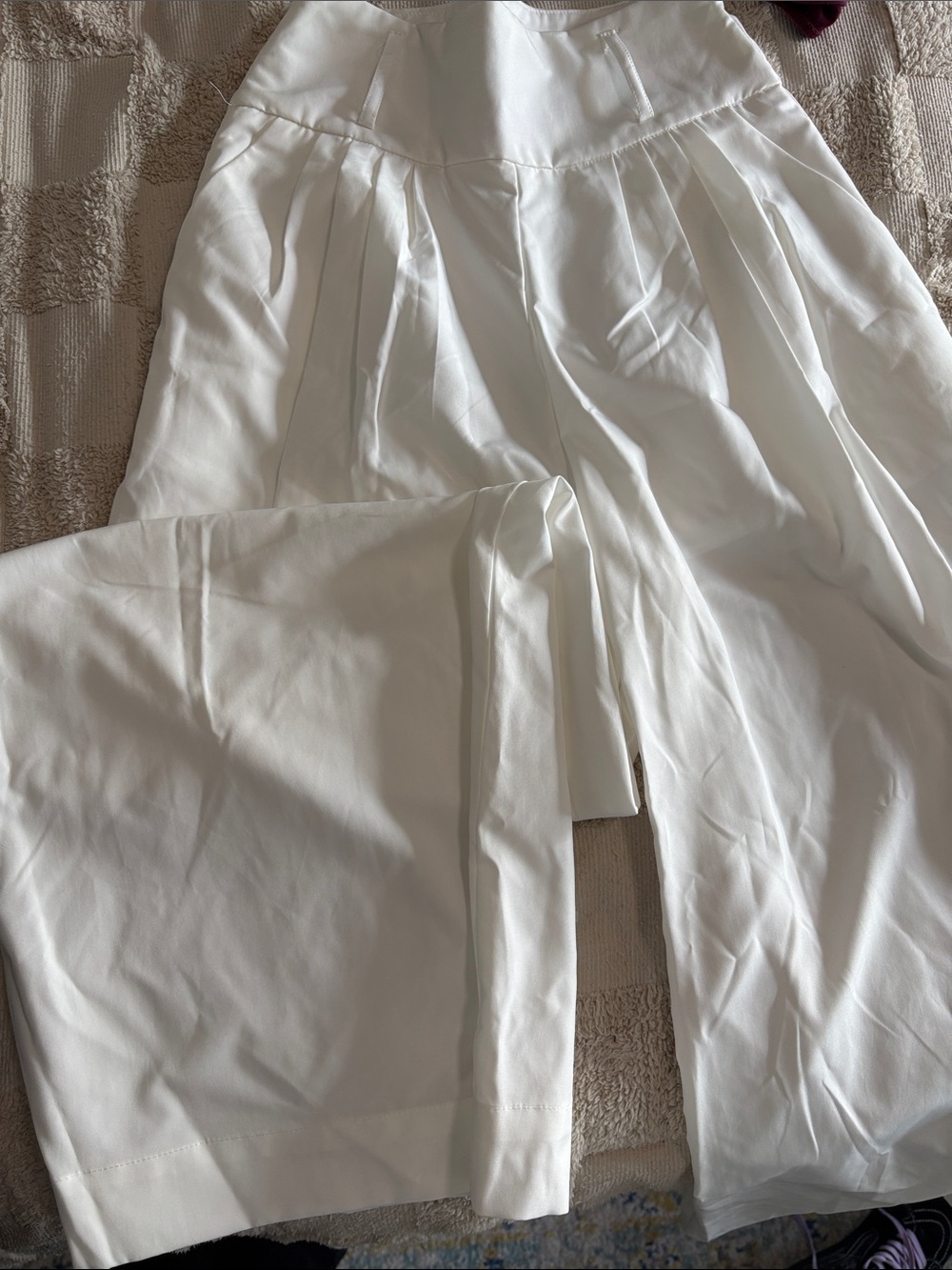 Cream baggy pants